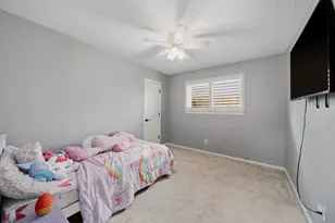 2819 Heritage Colony Dr, Webster, TX 77598 - Photo 12