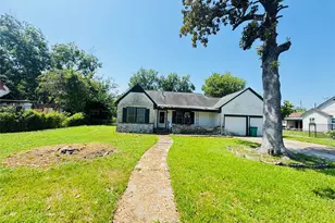 304 North St, Baytown, TX 77520 - Photo 6