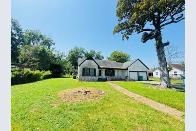 304 North Street, Baytown, TX 77520 - Photo 1