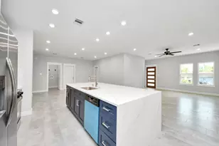 1307 Laskey St, Houston, TX 77034 - Photo 4