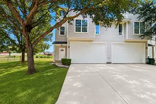 155 Binnacle Ct, Willis, TX 77318 - Photo 6