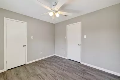 11626 Bexley Drive, Houston, TX 77099 - Photo 14