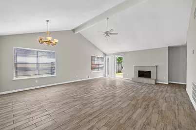 11626 Bexley Drive, Houston, TX 77099 - Photo 8