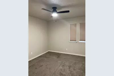 5715 Pinewood Springs Drive, Houston, TX 77066 - Photo 14