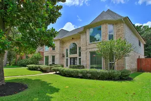 17707 Forest Park Ln, Spring, TX 77379 - Photo 2