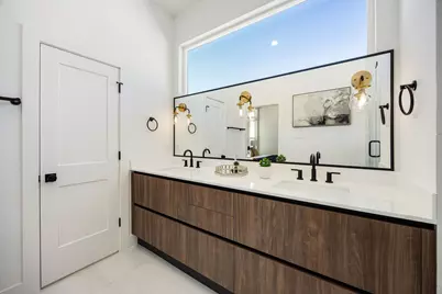 303 Marcella Street #F, Houston, TX 77091 - Photo 22