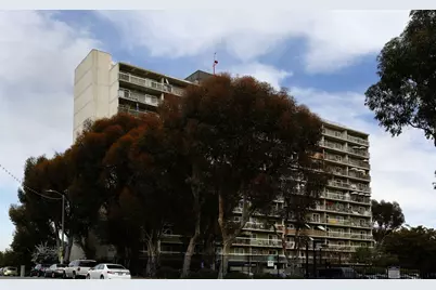 340 S Mesa St, San Pedro, CA 90731 - Photo 6