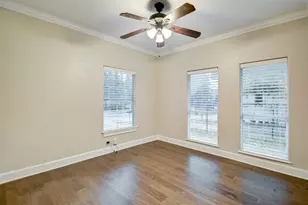 711 W 10th St, Houston, TX 77008 - Photo 12
