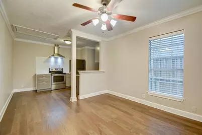 711 W 10th Street #A, Houston, TX 77008 - Photo 6