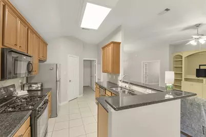 15951 W Bellefontaine Way, Tomball, TX 77377 - Photo 10