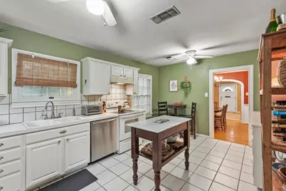 2323 Bartlett Street, Houston, TX 77098 - Photo 16