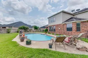 5007 Jade Cove Ct, Sugar Land, TX 77479 - Photo 1