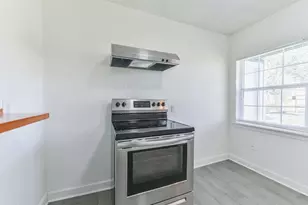 8229 Carolwood Dr, Houston, TX 77028 - Photo 12