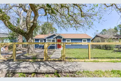 8229 Carolwood Drive, Houston, TX 77028 - Photo 32