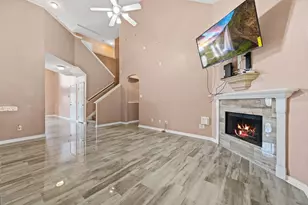 226 Persimmon Dr, Baytown, TX 77520 - Photo 10
