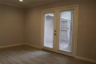 12633 Memorial Dr, Houston, TX 77024 - Photo 10