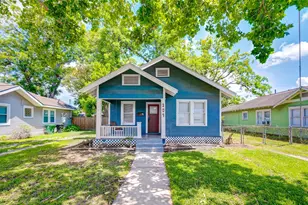 109 E 23rd St, Houston, TX 77008 - Photo 2