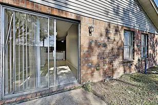 3215 Boynton Dr, Houston, TX 77045 - Photo 14