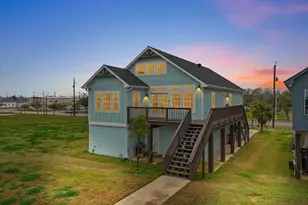 822 W 2nd St, Freeport, TX 77541 - Photo 6