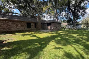 118 Spanish Moss Ln, Lake Jackson, TX 77566 - Photo 16