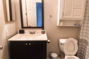 11 Regency Ln, Houston, TX 77088 - Photo 12