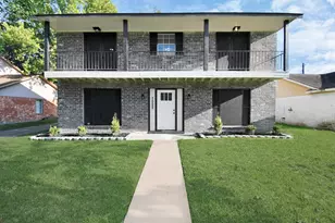 7022 Castleview Ln, Houston, TX 77489 - Photo 1