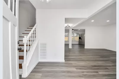 7022 Castleview Lane, Houston, TX 77489 - Photo 2