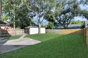 7022 Castleview Ln, Houston, TX 77489 - Photo 26