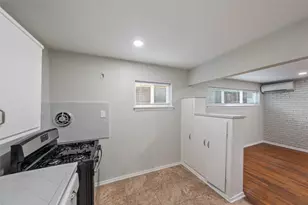 311 Hawthorne St, Houston, TX 77006 - Photo 6