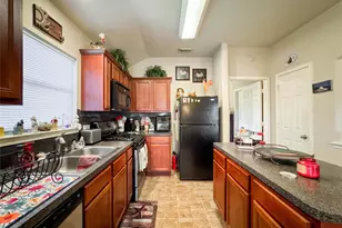 7031 Musclewood Rd, Baytown, TX 77521 - Photo 10