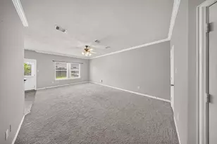 11515 Champions Green Dr, Houston, TX 77066 - Photo 4
