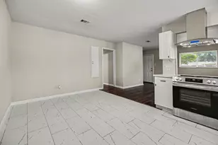 2222 20th Ave N, Texas City, TX 77590 - Photo 10