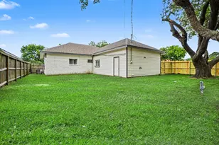 2222 20th Ave N, Texas City, TX 77590 - Photo 28