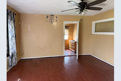 4809 Wenda Street, Houston, TX 77033 - Photo 2