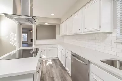 3030 Misty Park Drive, Houston, TX 77082 - Photo 4