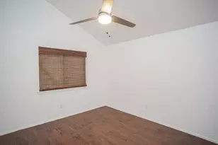 2711 Pheasant Creek Dr, Sugar Land, TX 77498 - Photo 18
