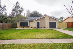 2711 Pheasant Creek Dr, Sugar Land, TX 77498 - Photo 1