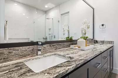 2113 Emancipation Avenue, Houston, TX 77003 - Photo 32