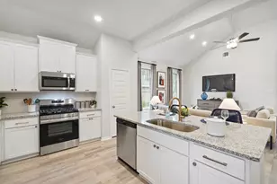 506 Fay Ct, Dayton, TX 77535 - Photo 12