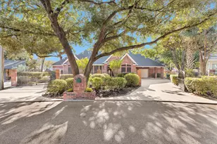 13117 Point Dr, Willis, TX 77318 - Photo 4