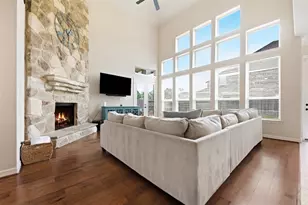 13929 N Lake Branch Ln, Houston, TX 77044 - Photo 6