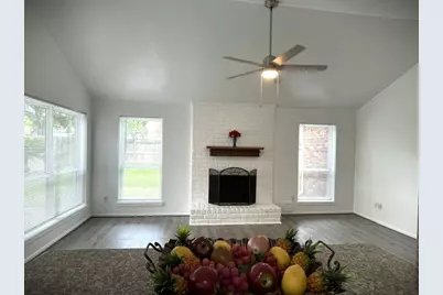 15523 Pensgate Street, Houston, TX 77062 - Photo 4