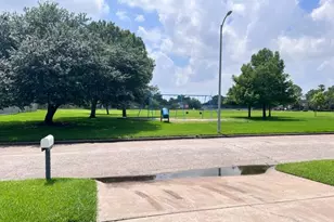 15523 Pensgate St, Houston, TX 77062 - Photo 24