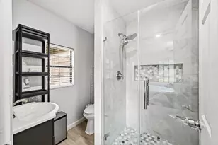 7241 Glen Falls St, Houston, TX 77049 - Photo 18