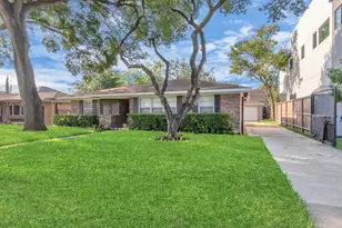 4611 Merwin St, Houston, TX 77027 - Photo 2