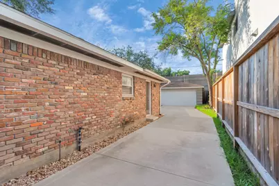4611 Merwin Street, Houston, TX 77027 - Photo 32