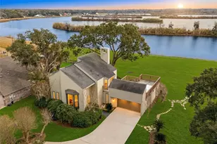 2194 Twin Lakes Blvd, West Columbia, TX 77486 - Photo 1