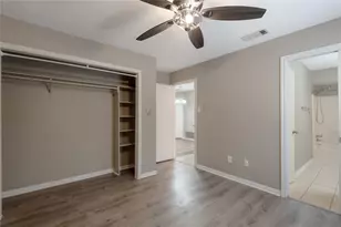 2402 Sycamore Ave, Huntsville, TX 77340 - Photo 20