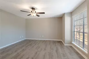 2402 Sycamore Ave, Huntsville, TX 77340 - Photo 6