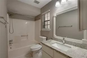 2402 Sycamore Ave, Huntsville, TX 77340 - Photo 22